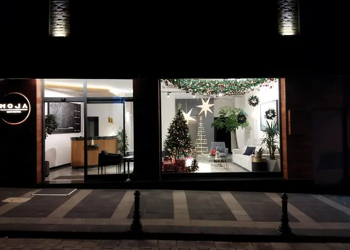 Moja City Hotel